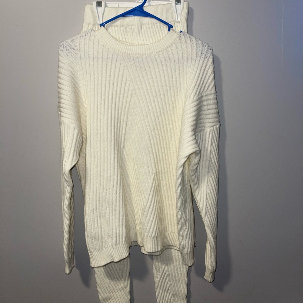 Two piece knitted outfit